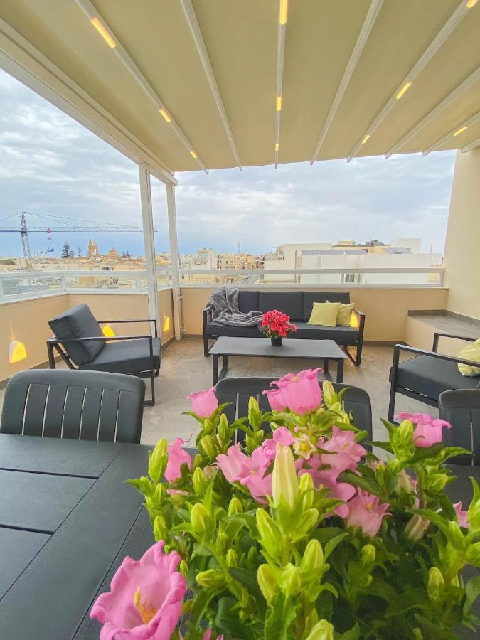 The Blue Mill Penthouse With Beautiful Views Lägenhet Naxxar Exteriör bild