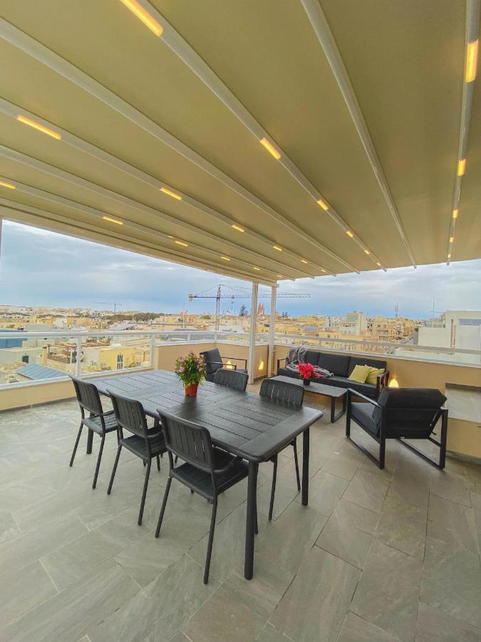 The Blue Mill Penthouse With Beautiful Views Lägenhet Naxxar Exteriör bild